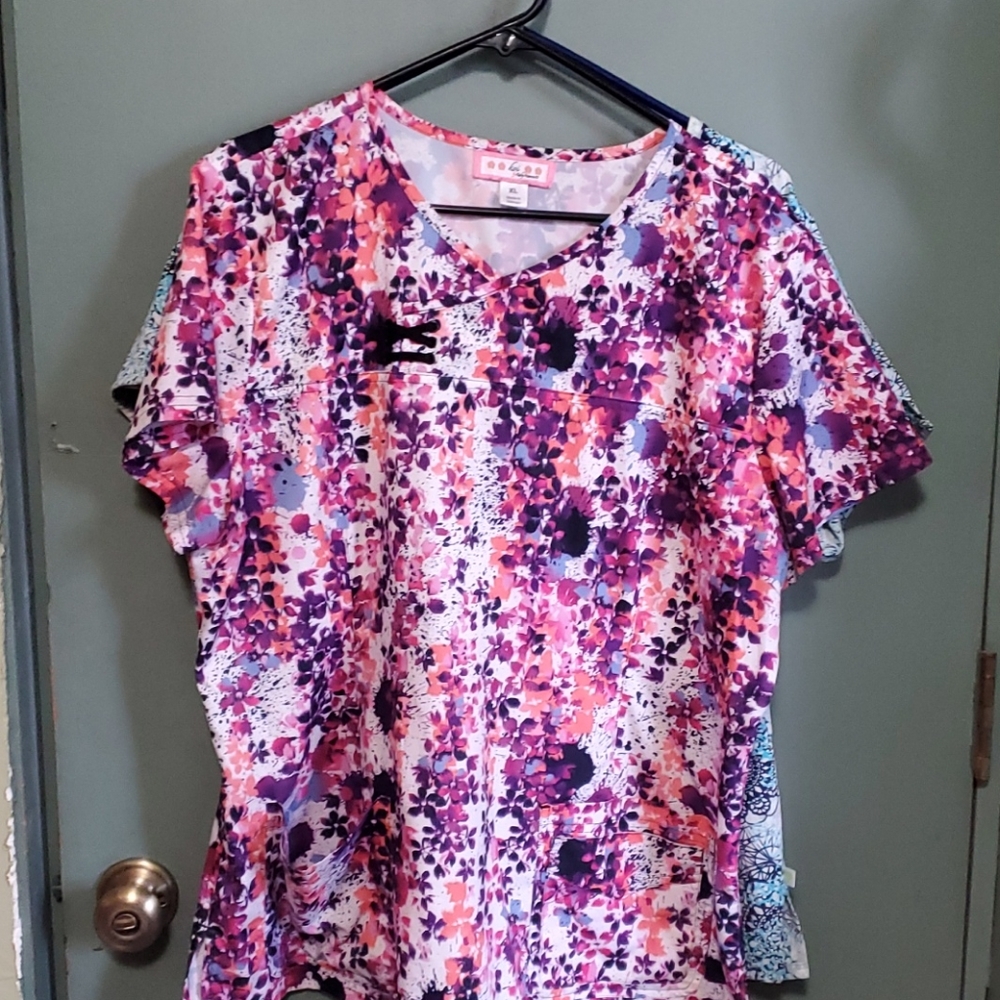 Scrub Tops Koi and Premier